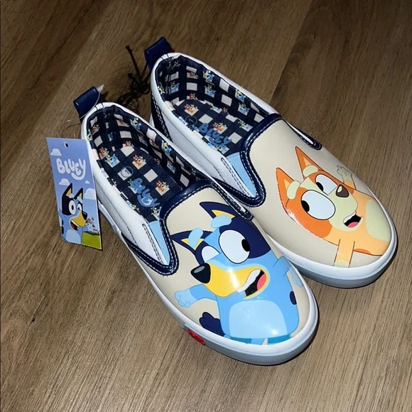 Bluey and Bingo Canvas Shoes
NWT
Size 1 - Picture 2 of 3